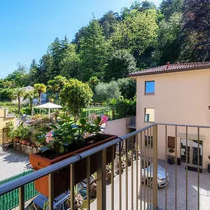 The Bell Tower - Center Apartment